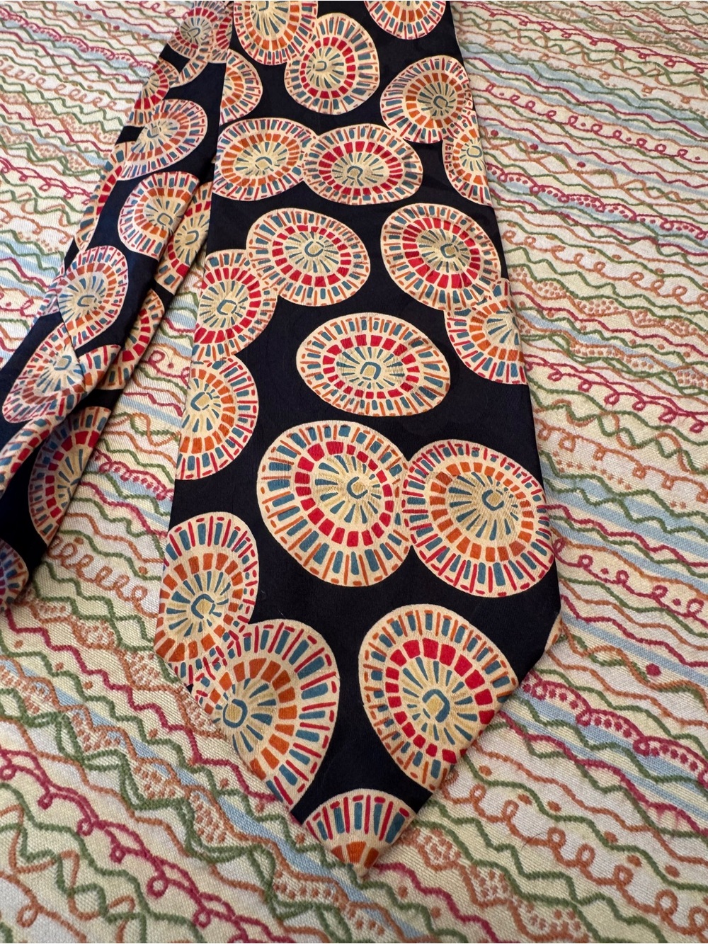 Vintage XMI Platinum Silk Medallion Necktie Navy Tie with Multicolor Circles - Picture 5 of 10